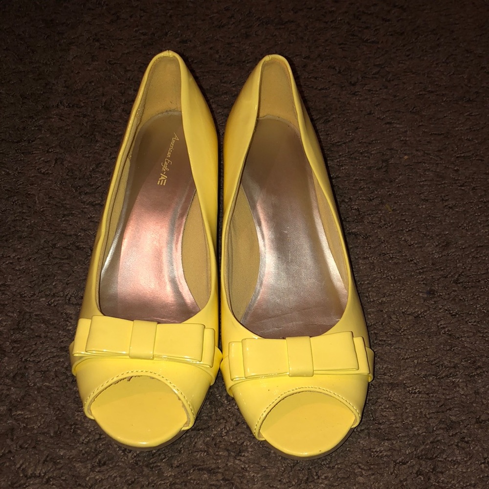 Yellow American Eagle high heels